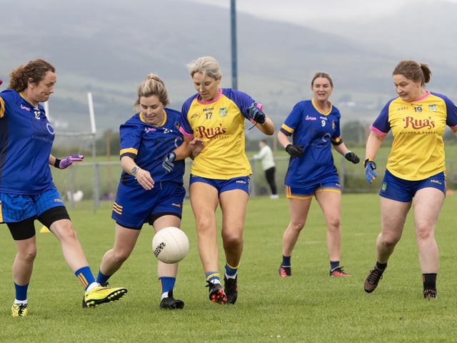 Action from the Burt v Steelstown game on Saturday. (Photos: Jim McCafferty Photography)