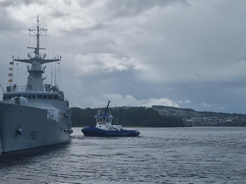 The Irish Army Offshore Patrol Vessel LÉ Samuel Beckett was spotted in the River Foyle Quay docks on Friday, September 12. Breaking from tradition, the LÉ SAMUEL BECKETT marks a new era for Irish Naval Service ships. Traditionally named after mythical Irish heroes, this vessel honours a world-renowned Irish playwright and author.