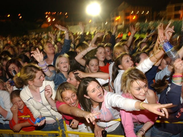 Blazin' Squad playing at Derry Féile in August 2003.