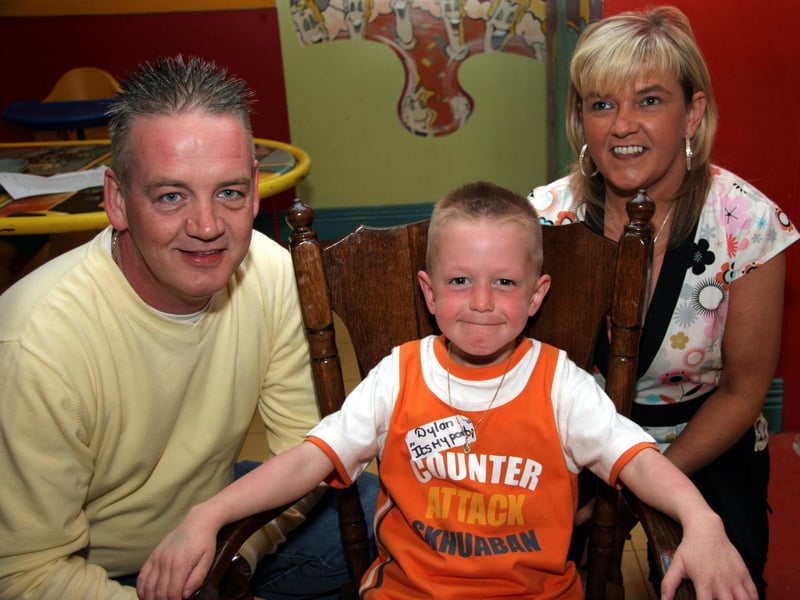 Dylan pictured with his mum Fiona and dad Willie on the occasion of his 6th birthday 0565JML : Parties and celebrations June 2006: Dylan McDaid.