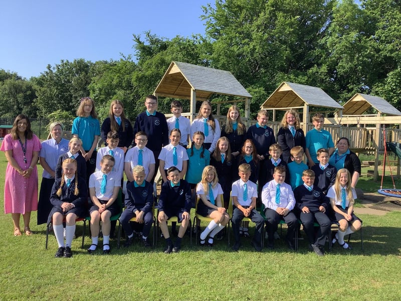 Pupils from Roe Valley Integrated PS with teacher Mrs Jayne Miller and classroom assistants Bronagh Blair and Sharleen McDermott.
