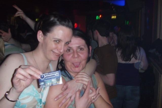 OLYMPUS DIGITAL CAMERA : A night out in Derry back in 2005.