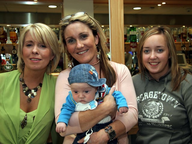 Collette Kelly, Carole McGettigan, Shauna Carlin, baby Liam Carlin 0526JML : Parties and celebrations across Derry in May 2006.