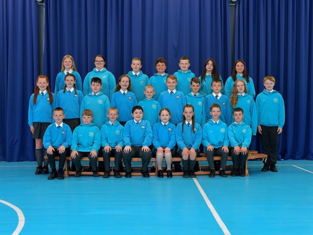 Mrs Evans’ P7 leavers class at Newbuildings Primary School.  DER2321GS – 29