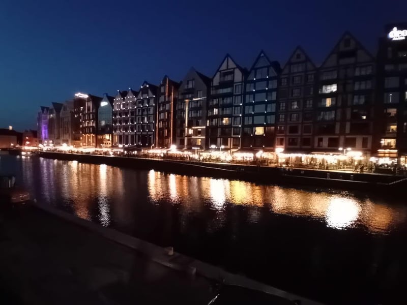 Granary Island and the Mottlawa in the gloaming.