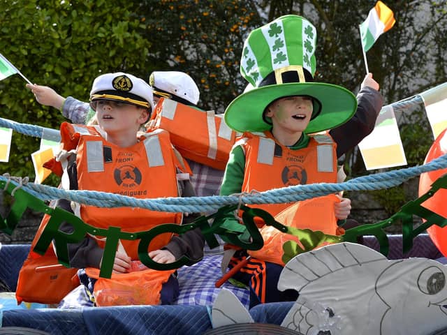 These lads enjoyed taking part in a previous Buncrana St Patrick’s Day parade. DER1219GS-023