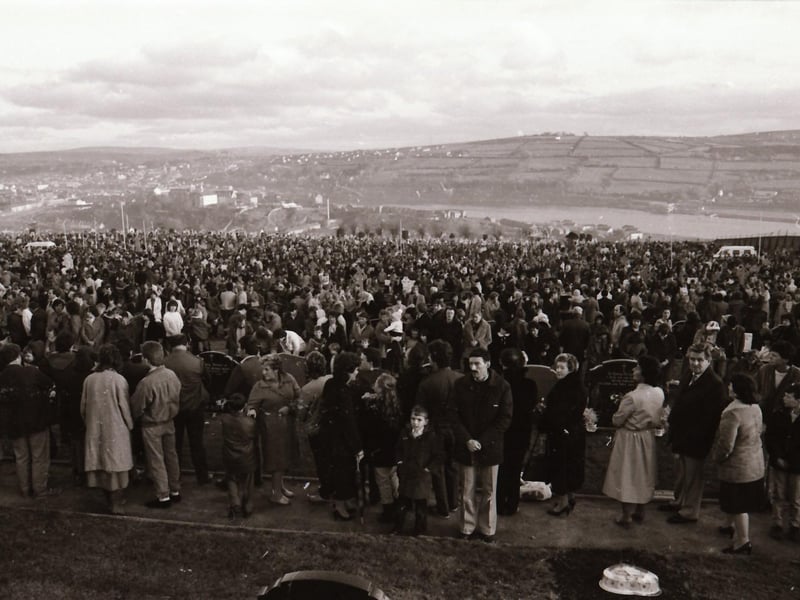 Crowds attend the Intercession for the Dead at the City Cemetery.