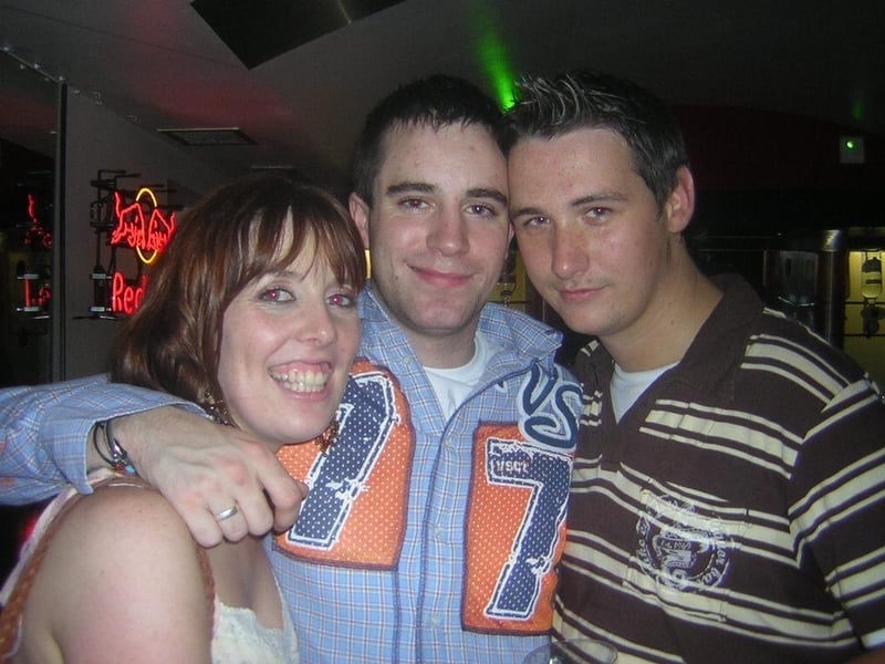 A night out in Derry bars in October 2005