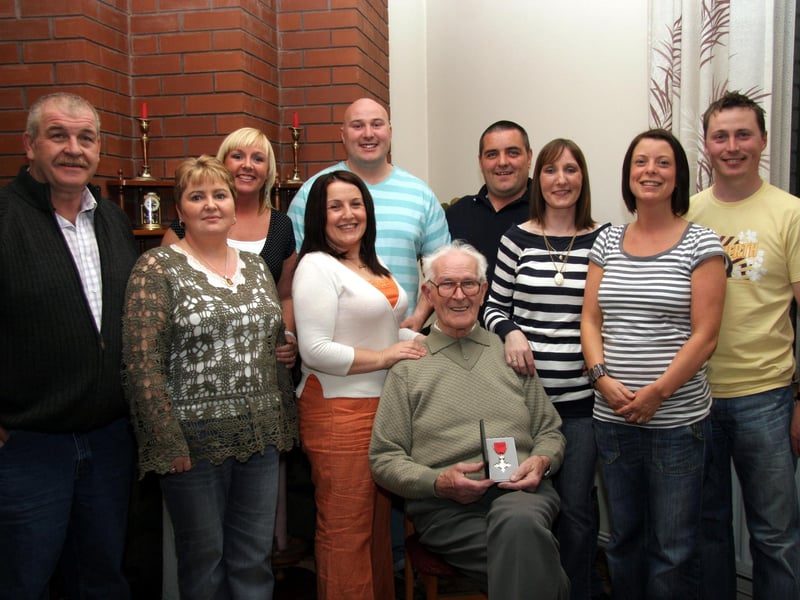Laurence, Eileen, Bronagh, Gerard, Gerard, Barbara, Patricia, Paul, Joanna and tom enjoy the celebrations 0621JML