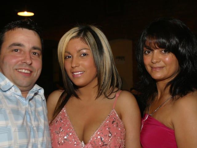 Dearbhla Lyttle with friends and family for her birthday.