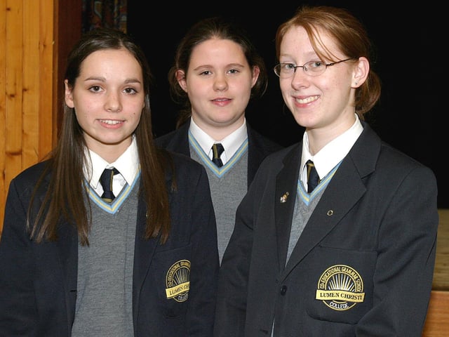 Student at Lumen Christi College who achieved places in Northern Ireland at GCSE. From left are Eleanor Cregan, 3rd place in Biology, Clare McGlinchey, joint 3rd place in Double Award Science and Karen Brown, joint 2nd place in Spanish. (1411T06).:Lumen Christi College prizegiving ceremony in 2003