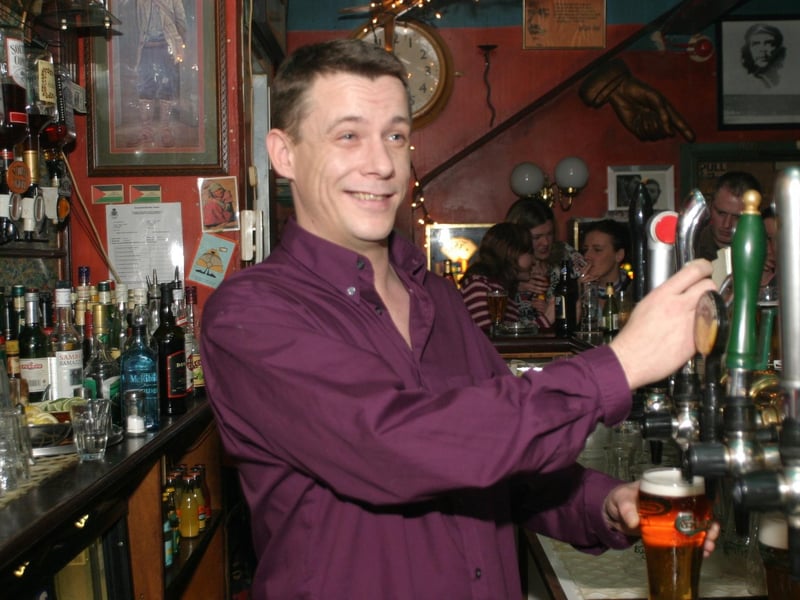 PubEye: Sandinos bar in Derry back in 2004.
