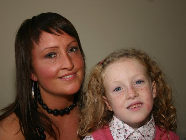 Mum Marteni and daughter with Tori Lee on her 7th Birthday 9341 dd : Derry Parties & Celebrations October 2005: Tori McCauley.