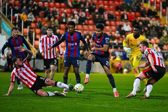 Patrick McClean of Derry City blocks the shot of Anthony Olusanya of St Patrick's Athletic during the SSE Airtricity Men’s Premier Division match between Derry City and St Patrick's Athletic at The Ryan McBride Brandywell Stadium in Derry. Photo by Stephen McCarthy/Sportsfile