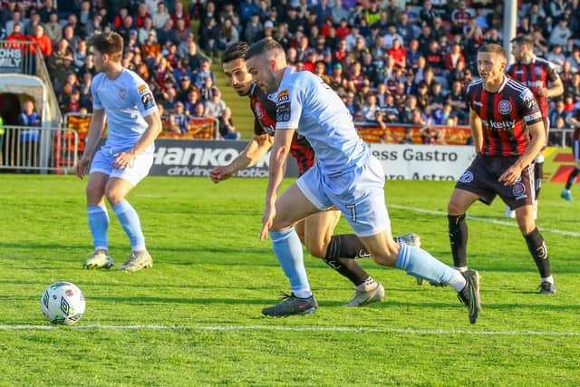 Michael Duffy races in behind the Bohemians defence in the first half at Dalymount. Photo by Kevin Moore.