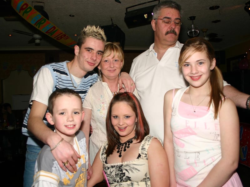The Birthday girl Kayleigh Meenan with her family sister Rachelle, brothers Geordie and Emmet mum Donna and dad Peter. 4124/dd : .