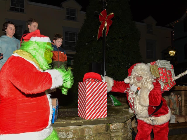 Santa arrived in Buncrana on Friday evening to meet the children and toswitch on the Christmas tree lights switch in Market Square. Photo: George Sweeney