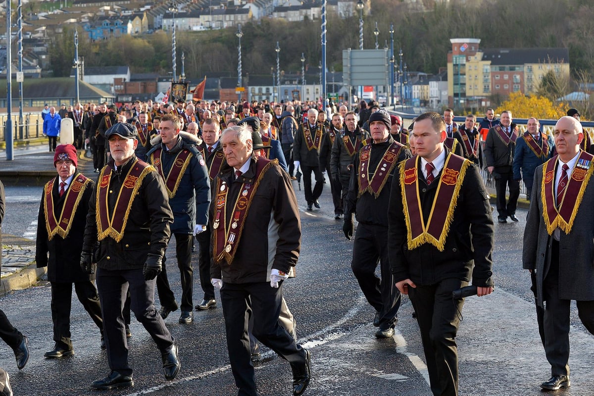 380 Apprentice Boys and Four Loyalist Bands to Parade From Watersid...
