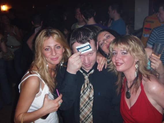 OLYMPUS DIGITAL CAMERA : Derry nightlife at its clubs and bars twenty years ago, in April 2005.