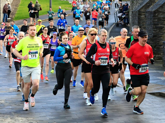 Runners taking part in the Bentley Group Walled City 10 Mile race, Ebrington Square. (Photo - Tom Heaney, nwpresspics)