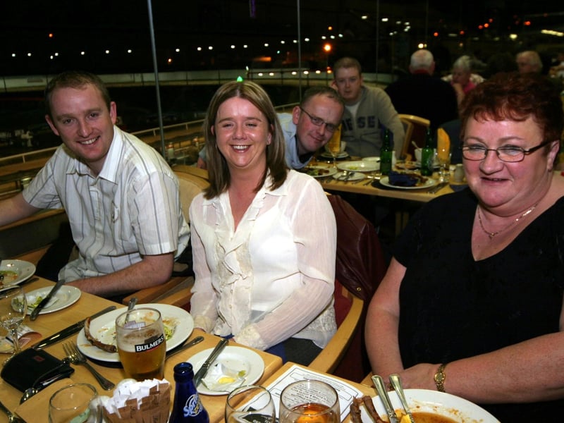 Damien O Connell, Fiona Pasama, Mairead Doherty 0034/JML : .
