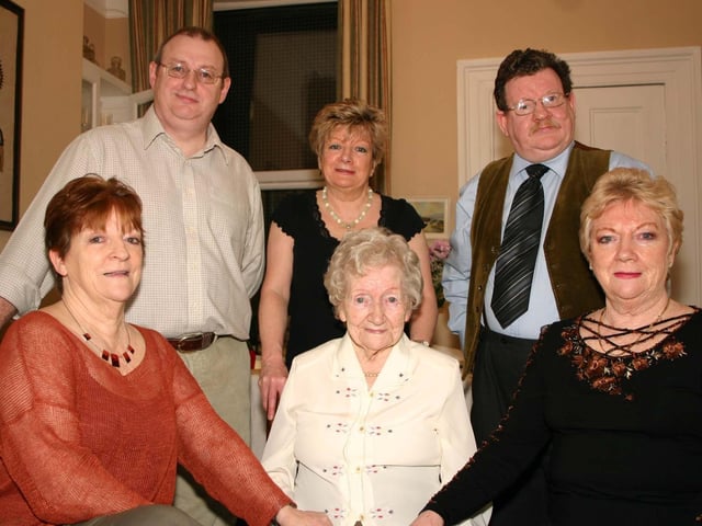 Mary O'Doherty pictured with her family at her 98th Birthday Celebrations front Daughters Breege and Mary Kathleen,back row left to right son David, daughter Deridre and son Fionnbarra. 3889/dd : Parties and celebrations across Derry in May 2006.