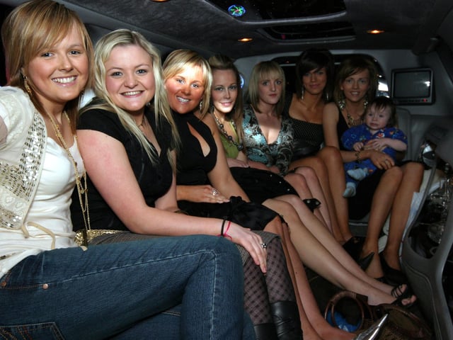 Megan parties in the limo with her friends on the occasion of her 19th birthday 0115/JML : Parties and celebrations January 2006: Megan McFeely.
