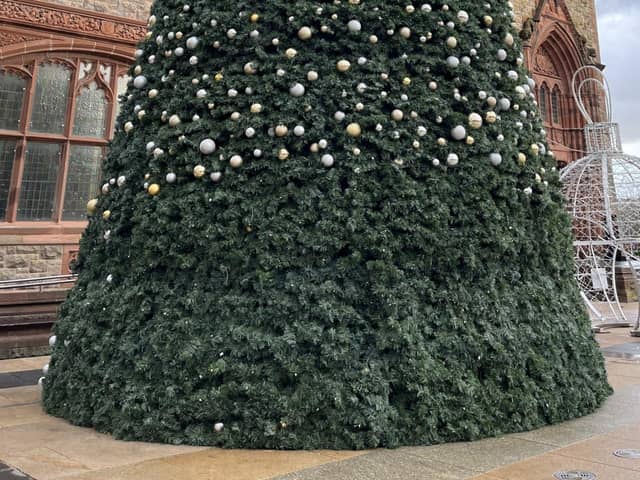 Derry's Christmas tree has been stripped of baubles