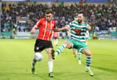 Derry City midfielder Joe Thomson has held talks with both Linfield and Larne.