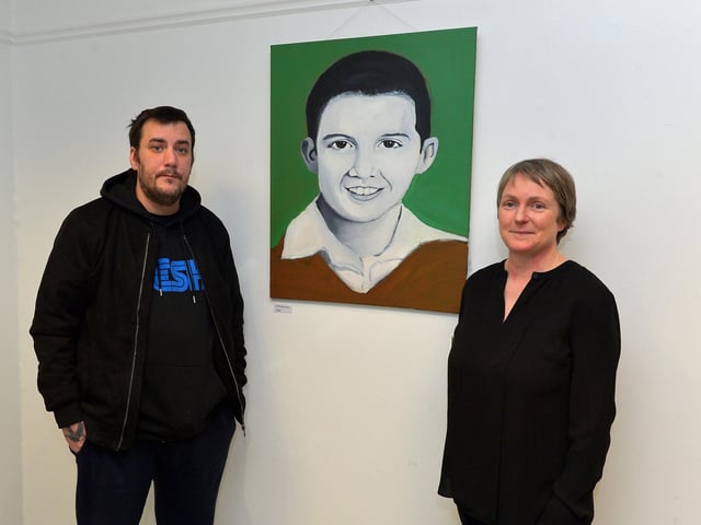 Artist Superbearderry pictured with Judi Logue at the launch of his exhibition ‘Injustice’ at the Eden Arts Centre. DER2305GS – 74