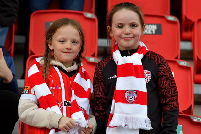 These two Derry City fans are delighted after their win over St Patrick’s Athletic on Friday night. DER2317GS-90A