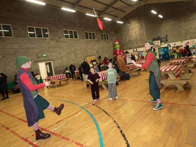The jugglers in action on Saturday last. : .
