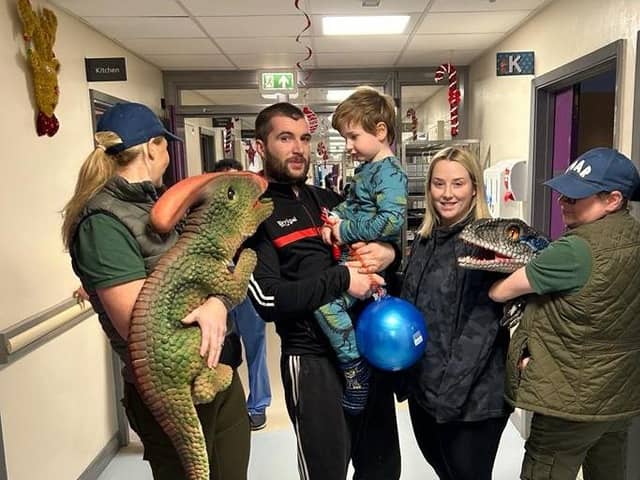 Roar Roar Dinosaur Interactive Experience a huge hit with patients in the Children’s Ward at Altnagelvin Hospital, Derry this week pictured are children, parents and staff members enjoying the educational and fun interactive experience with a dinosaur egg and baby dinosaurs.