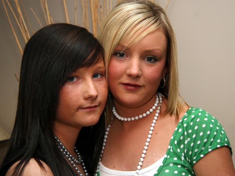 Birthday girl Megan enjoys her party with best friend Natalie 0526JML : Parties and celebrations June 2006: Megan McDermott.