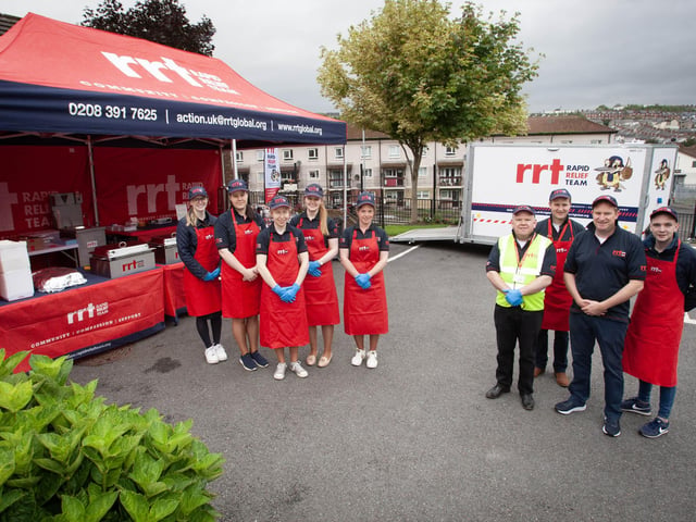 The staff from the Rapid Relief Team who served the food at the Féile 23 Annual BBQ at the House in the Wells on Friday afternoon last. (Photos: Jim McCafferty Photography)