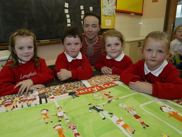 Lough Ash PS pupils with class teacher Karen Carlin. (0310JB17):20 years on: Young people across Derry and Donegal starting school in September 2003