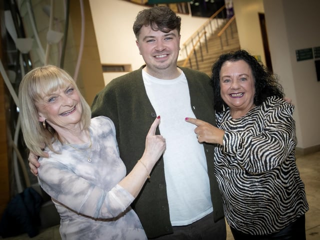 Proud mum Pauline and aunt Marie pictured with Gary before Thursday night's premiere at the Millennium Forum. (Photos: Jim McCafferty Photography)