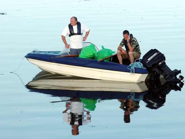 Taking some time out at Malin Raft Race in 2003.