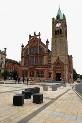 The Guildhall and Guildhall Square. DER2126GS - 040
