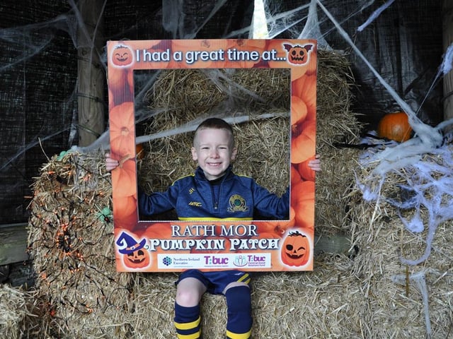 Having Hallowe'en fun at the Ráth Mór Revival Free Hallowe’en Pumpkin Patch