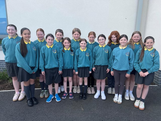 Gaelscoil Uí Dhochartaigh Girls