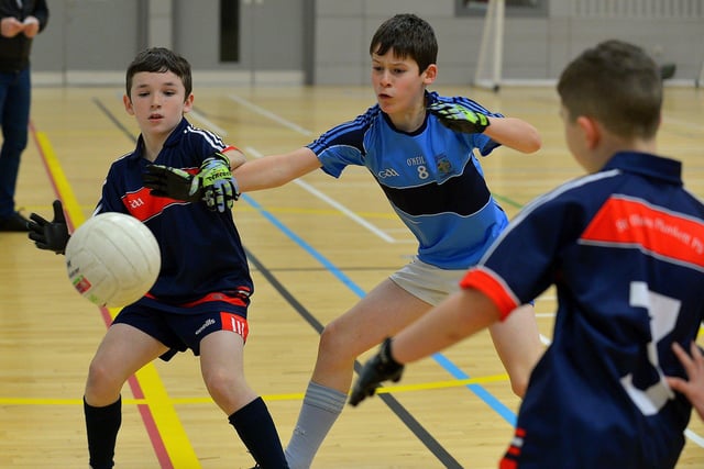 St Oliver Plunkett's in action against Hollybush in the Boys' Indoor City Football Championships played in the Foyle Arena. Photo: George Sweeney. DER2306GS  15