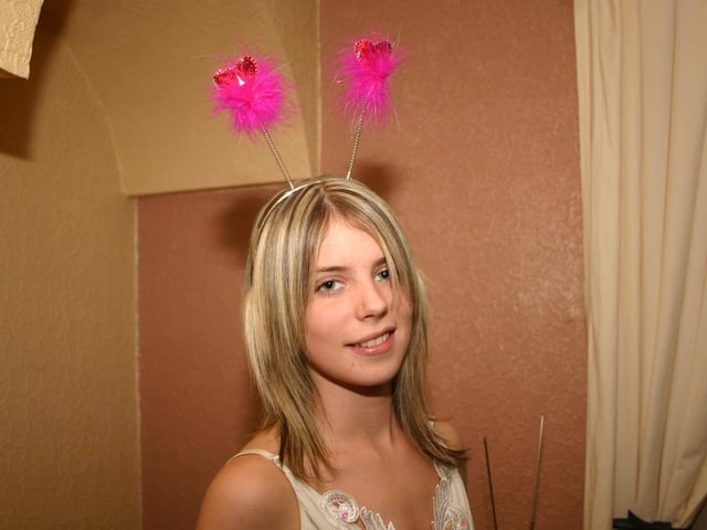 Danielle Rodgers having good time at her 18th Birthday Party 9269dd : Derry Parties & Celebrations October 2005: Danielle Rodgers.
