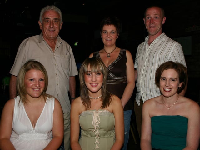Left to right seated Mary, Jessisa ,Nicole back row Jim Tara, Cormac Jackson. 8456dd : .