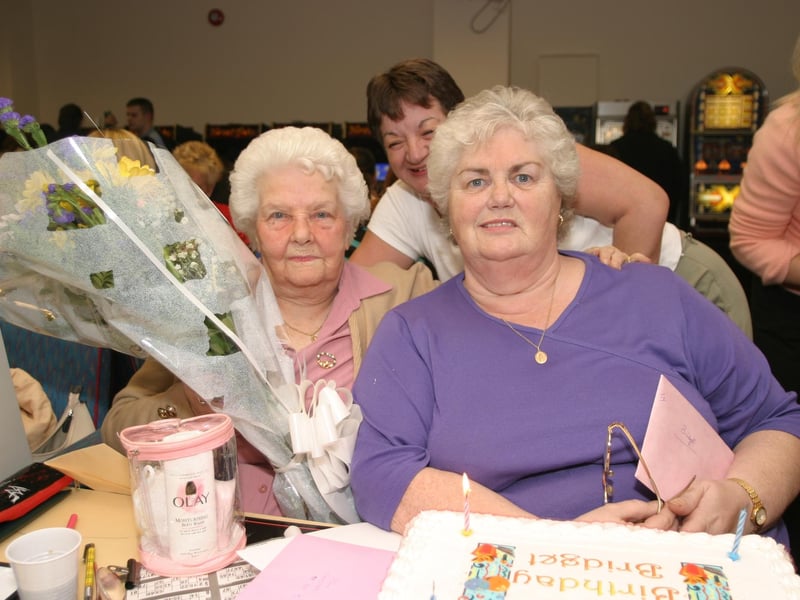Pictures of Derry parties and celebrations in December 2003