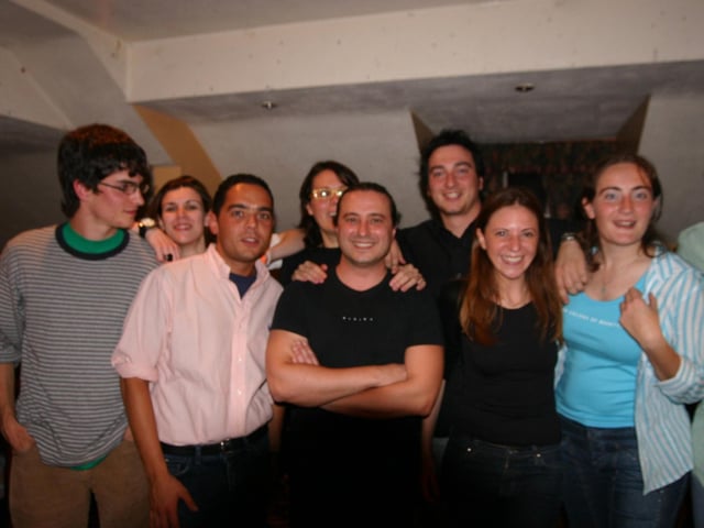 Foyle Language vistors to the city have a good night out in Badgers 7292dd : Parties in Derry in July 2005.