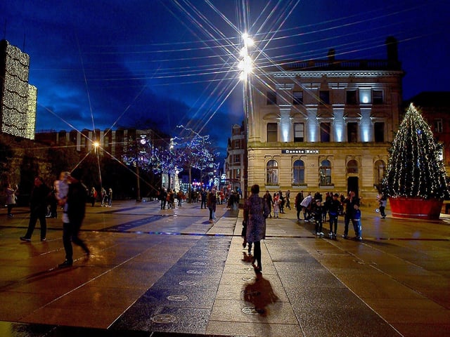 Christmas lights switch on in Guildhall Square during Covid restrictions in 2020. DER2048GS - 001