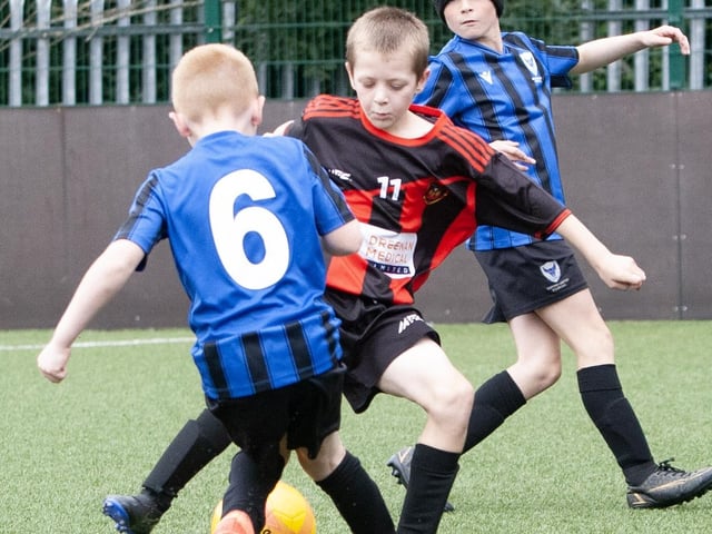 Action from one of the group games between Oxford United and Phoenix Athletic. (Photo: Jim McCafferty Photography)