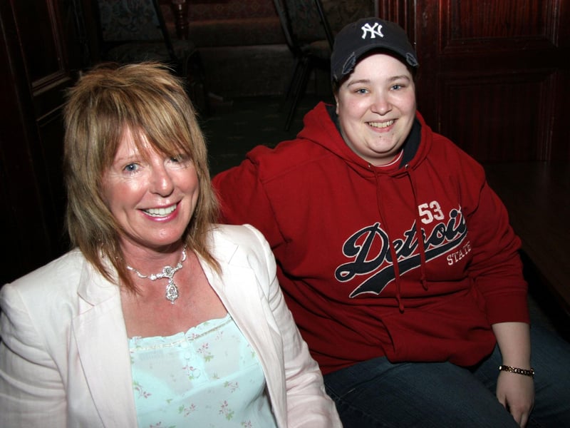 Kathleen Tully and Jenny Shields enjoy the fundraising event at the Linenhall Bar 0601JML : Parties and celebrations June 2006: Northlands Fundraiser.