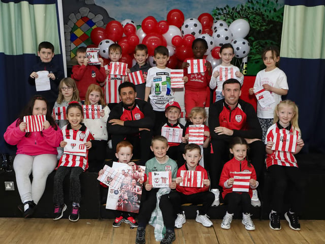 DCFC pre-Cup final visit to Longtower PS Patrick McClean and Tyler Smith.  (Photo - Tom Heaney, nwpresspics)